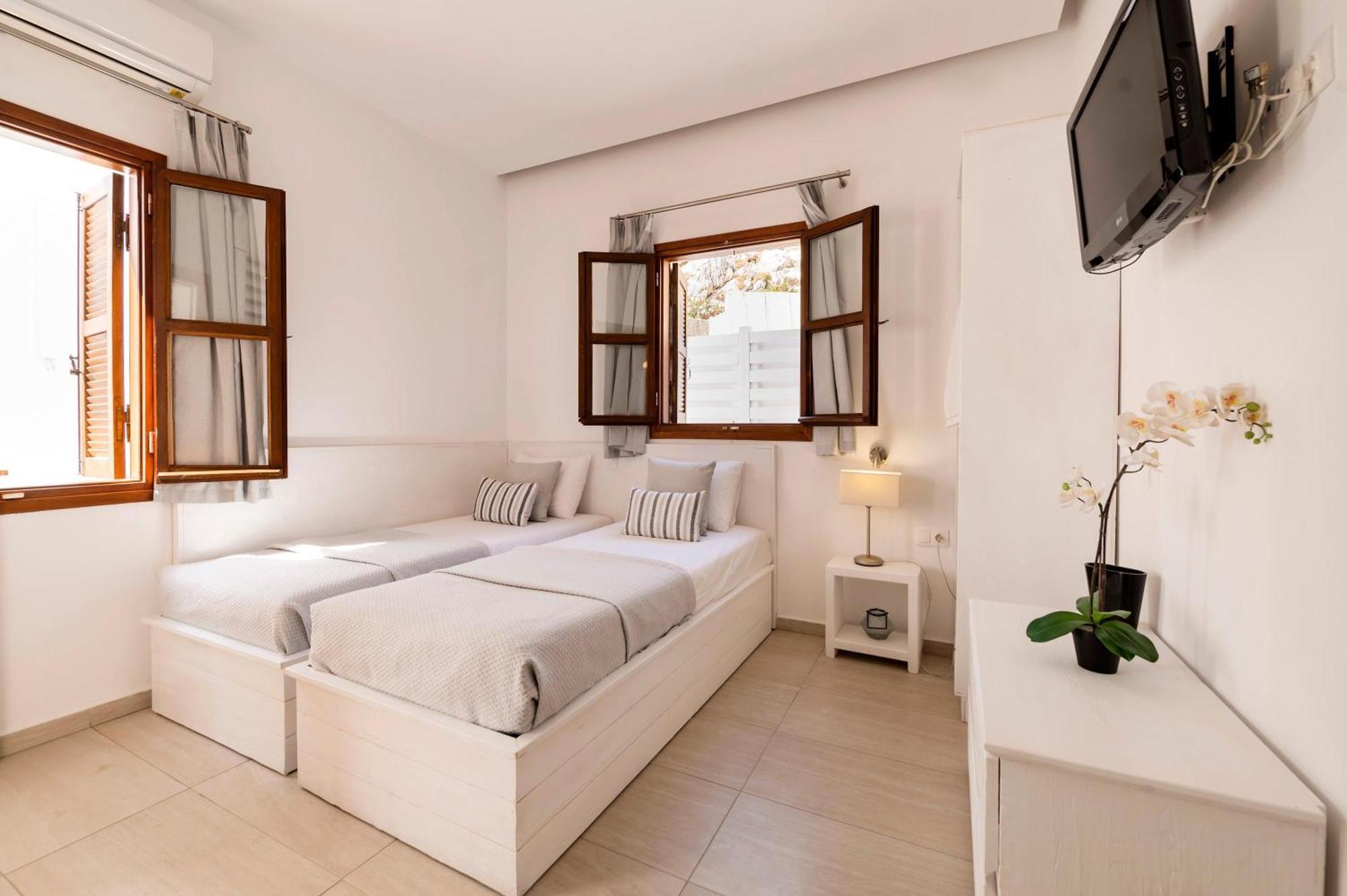 Traditional Lindian Suites Líndosz Szoba fotó